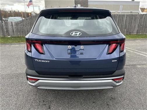 2026 Hyundai TUCSON SE