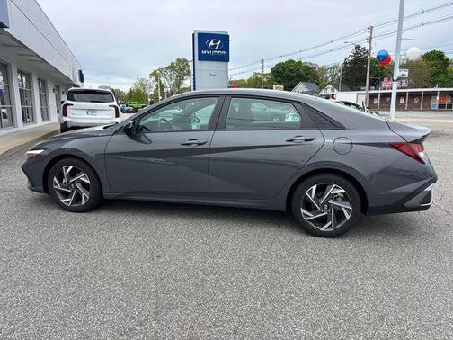Gray 2025 Hyundai ELANTRA SEL Sport
