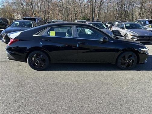 2026 Hyundai ELANTRA SEL