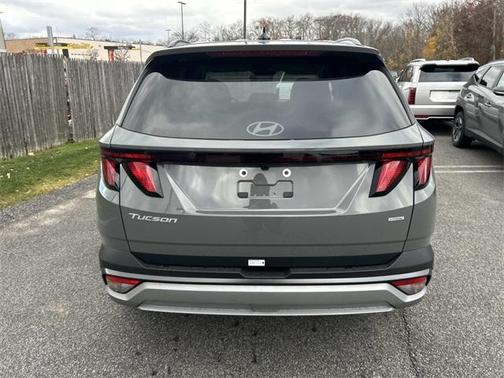 2026 Hyundai TUCSON SEL