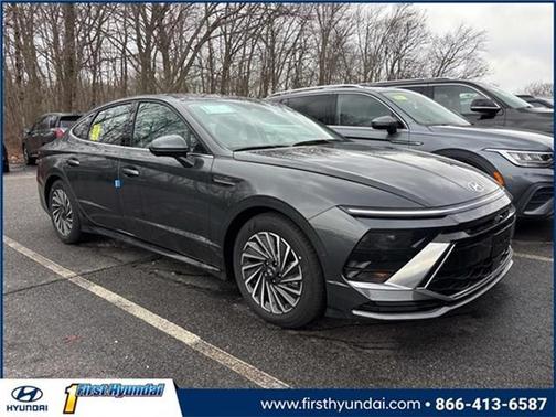 2025 Hyundai SONATA Hybrid Limited