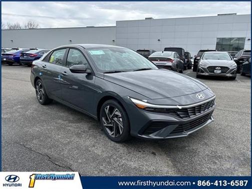 2025 Hyundai ELANTRA HEV SEL Sport