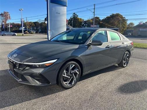 2025 Hyundai ELANTRA Limited