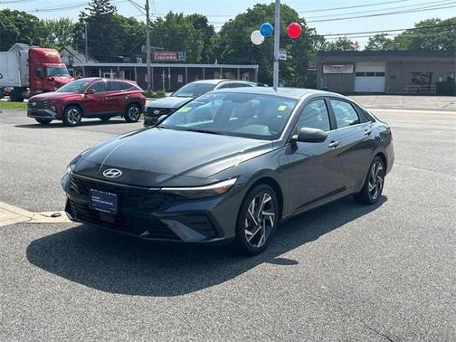 2025 Hyundai ELANTRA Limited
