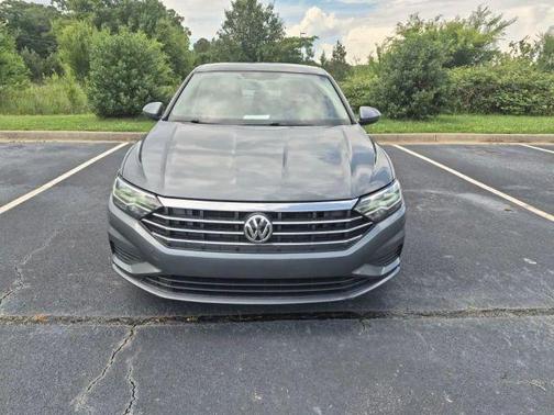 Platinum Gray Metallic 2021 Volkswagen Jetta 1.4T SE