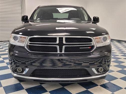 Photo 2 of 30 of 2018 Dodge Durango SXT