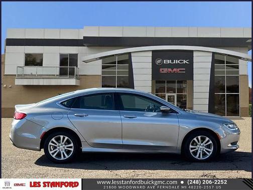 2015 Chrysler 200 Limited