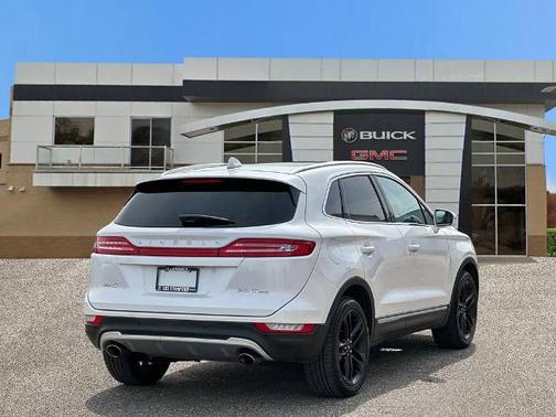 WHITE PLATINUM MET TRI-COAT 2017 Lincoln MKC Reserve