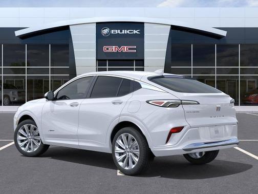 White Frost Tricoat 2026 Buick Envista Avenir FWD