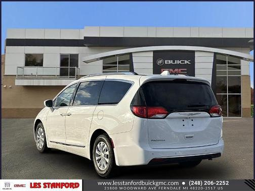 2018 Chrysler Pacifica Touring-L