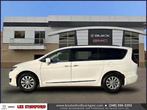 2018 Chrysler Pacifica Touring-L