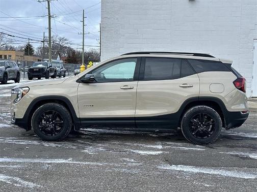 2022 GMC Terrain AWD AT4