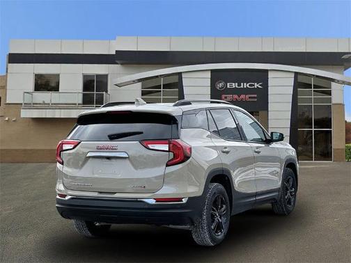 2022 GMC Terrain AWD AT4
