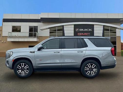 2023 GMC Yukon 4WD AT4