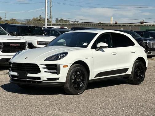 2021 Porsche Macan 