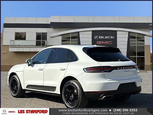 2021 Porsche Macan Base (PDK)
