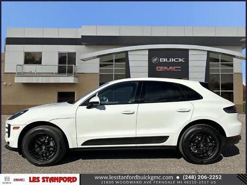 2021 Porsche Macan Base (PDK)