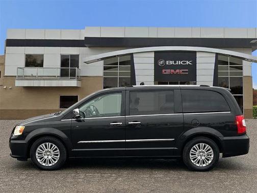 2015 Chrysler Town & Country Limited Platinum