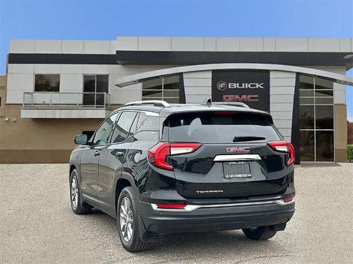2022 GMC Terrain SLT