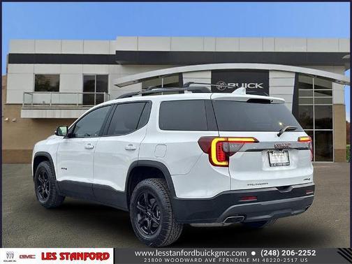2023 GMC Acadia AWD AT4