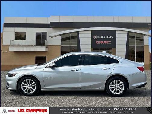Silver Ice Metallic 2017 Chevrolet Malibu 1LT