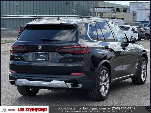 Black Sapphire Metallic 2021 BMW X5 PHEV xDrive45e