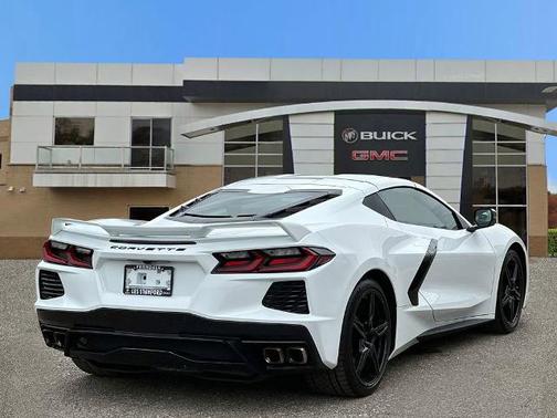 Arctic White 2021 Chevrolet Corvette Stingray w/1LT