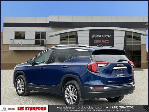 2022 GMC Terrain SLT