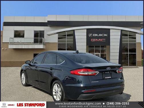 2020 Ford Fusion SE