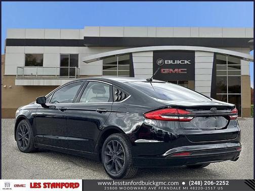 2017 Ford Fusion SE