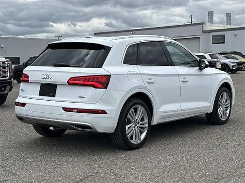 2019 Audi Q5 2.0T Premium Plus