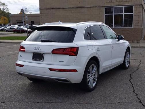 2019 Audi Q5 2.0T Premium Plus