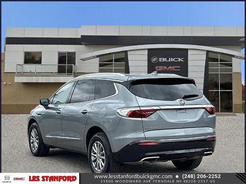 2023 Buick Enclave Essence AWD