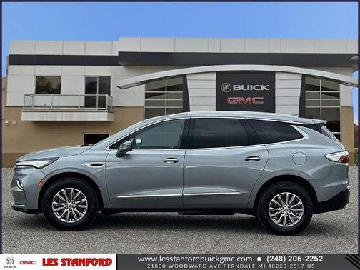 2023 Buick Enclave Essence AWD