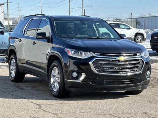 2020 Chevrolet Traverse LT Cloth