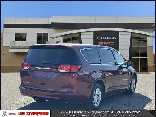 2017 Chrysler Pacifica Touring