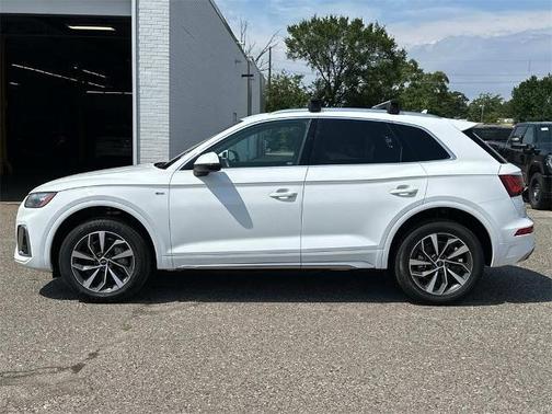 2024 Audi Q5 45 S line Premium Plus