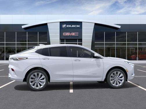 White Frost Tricoat 2026 Buick Envista Avenir FWD