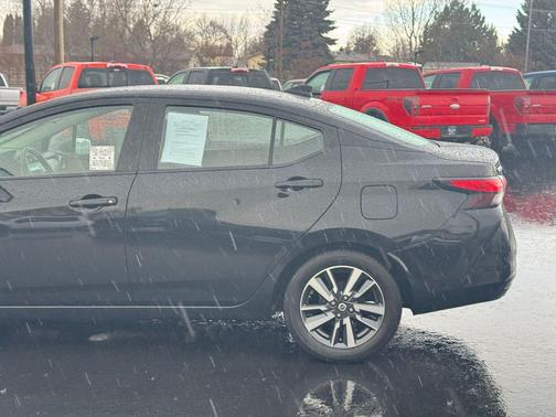 2021 Nissan Versa 1.6 SV