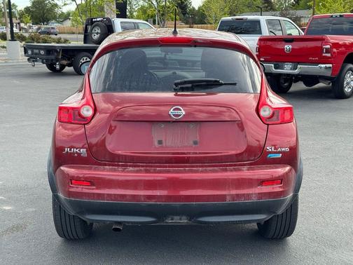 Cayenne Red Metallic 2013 Nissan Juke SL