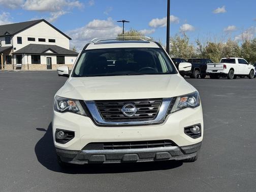 2018 Nissan Pathfinder Platinum