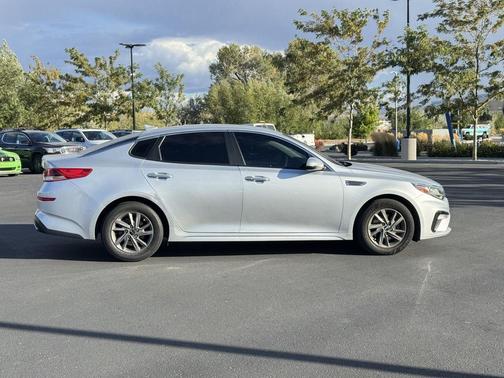 2020 Kia Optima LX