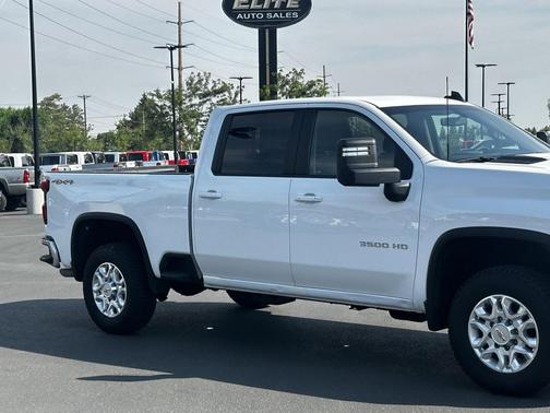 2022 Chevrolet Silverado 3500 LT