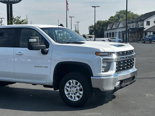 2022 Chevrolet Silverado 3500 LT