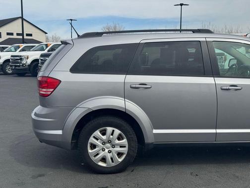 Billet Silver Metallic Clearcoat 2016 Dodge Journey SE