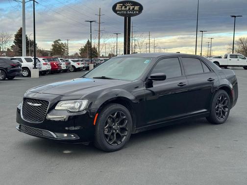 2019 Chrysler 300 S