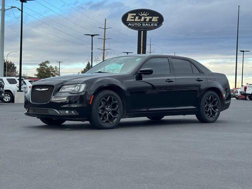 2019 Chrysler 300 S
