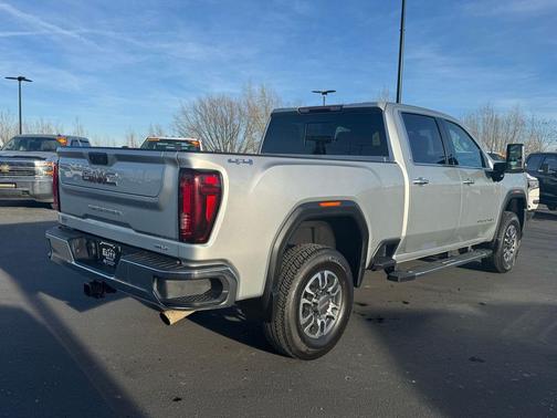 2021 GMC Sierra 2500 SLT
