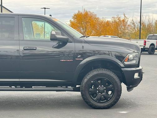 2018 RAM 2500 Laramie Crew Cab 4x4 6'4' Box