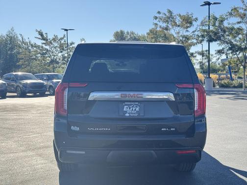 2022 GMC Yukon XL SLE